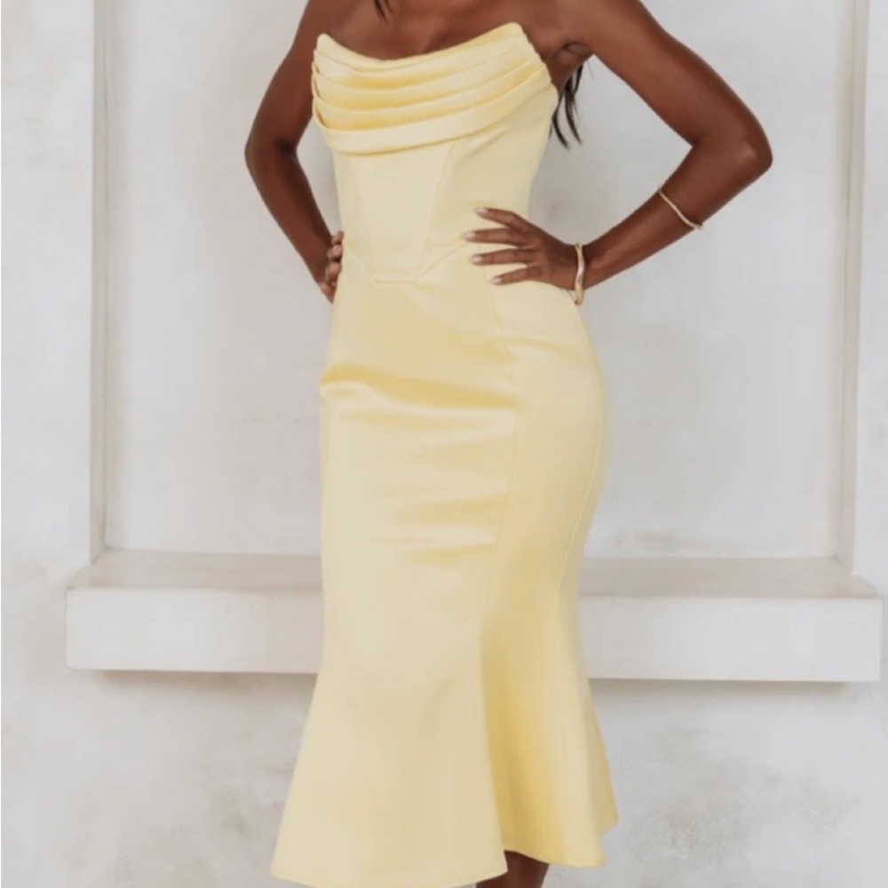 Lavish Alice Yellow Strapless Cocktail Dress